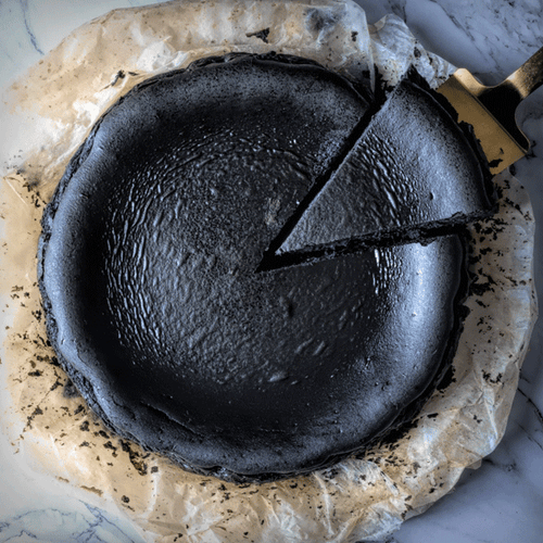 Burnt Basque Cheesecake Black